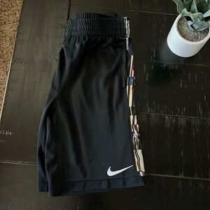 Boys Nike shorts size large